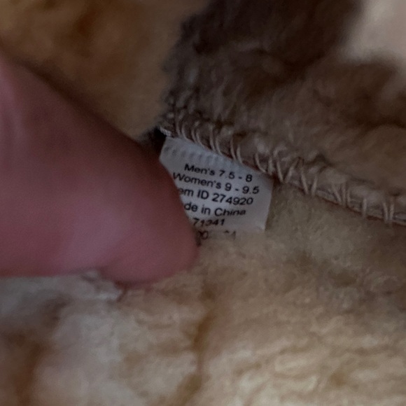 L.L. Bean Tan Suede Shearling Classic Winter Fall Slippers Women's Size 9/10 - Picture 8 of 8